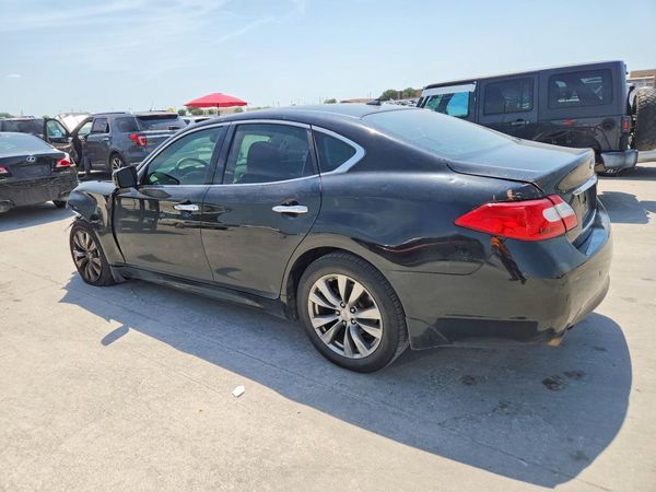 2013 INFINITI M37 — DSRA