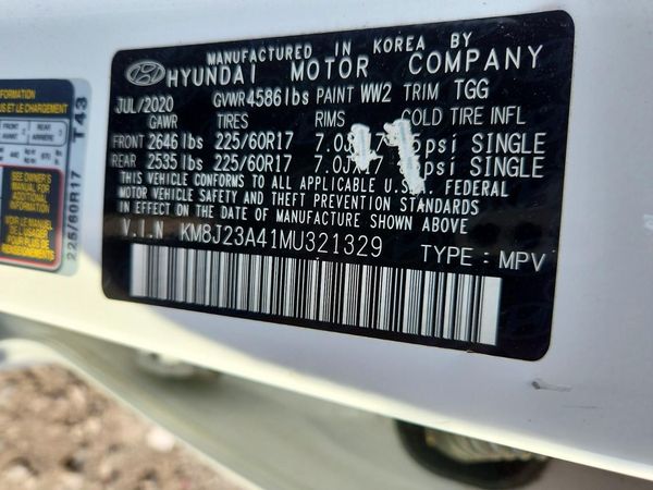 2021 HYUNDAI TUCSON SE