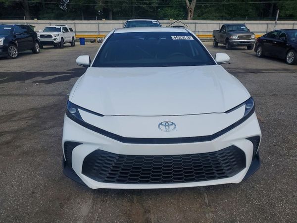 2026 TOYOTA CAMRY