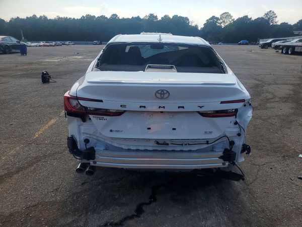 2026 TOYOTA CAMRY