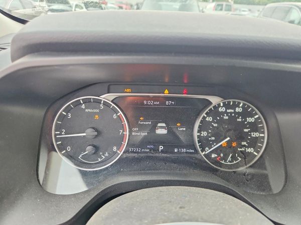 2024 NISSAN ROGUE SV