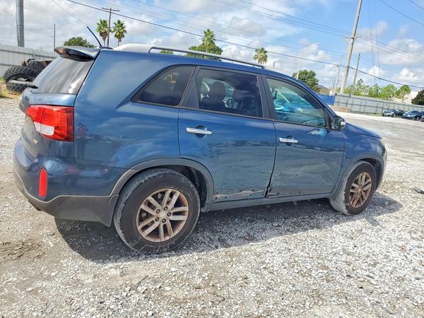 2014 KIA SORENTO Base/ LX