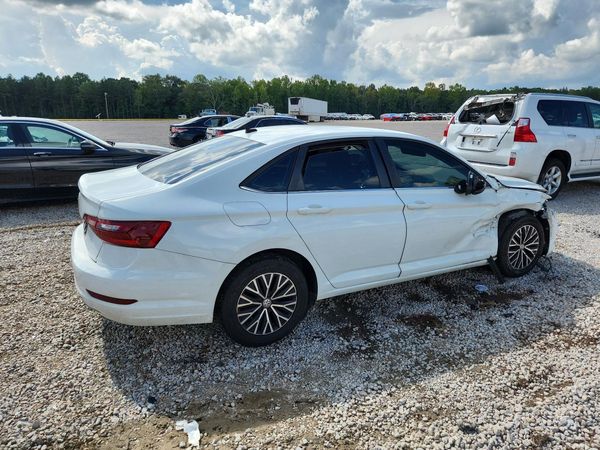 2021 VOLKSWAGEN JETTA S / SE / R-Line