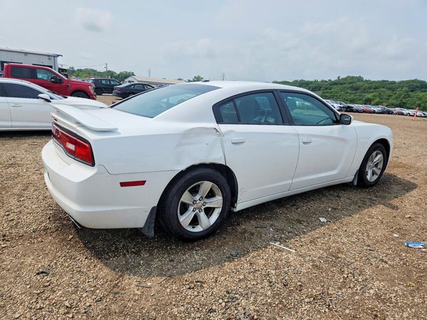 2013 DODGE CHARGER SE