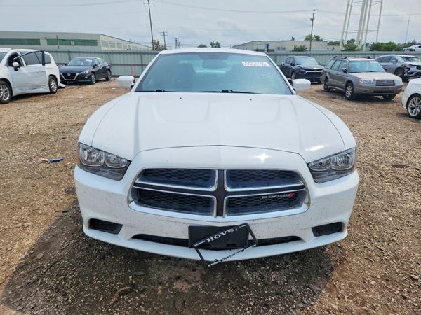 2013 DODGE CHARGER SE