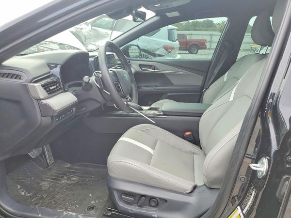 2025 TOYOTA CAMRY