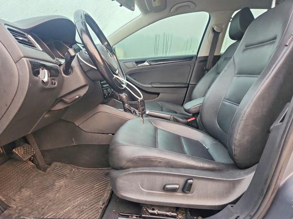 2017 VOLKSWAGEN JETTA SEL, SEL Premium