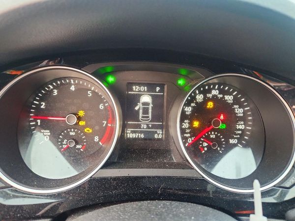 2017 VOLKSWAGEN JETTA SEL, SEL Premium