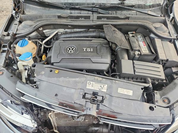 2017 VOLKSWAGEN JETTA SEL, SEL Premium