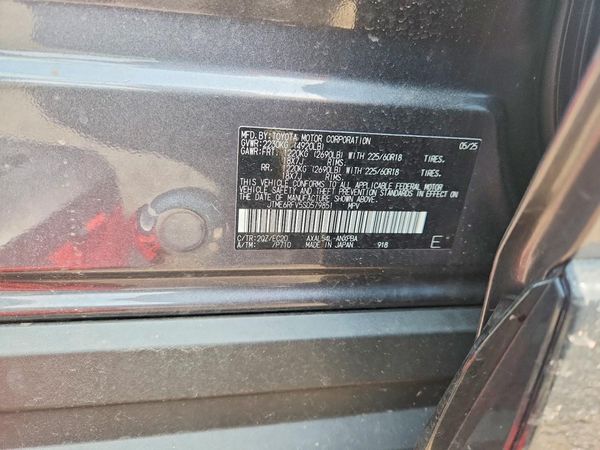 2025 TOYOTA RAV4 XSE