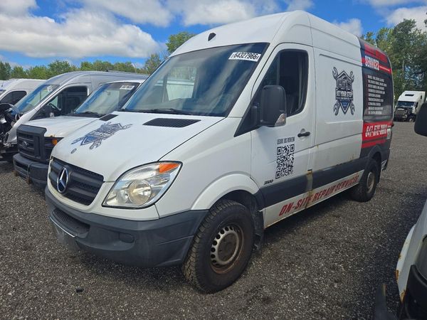 2013 MERCEDES-BENZ SPRINTER Standard / High