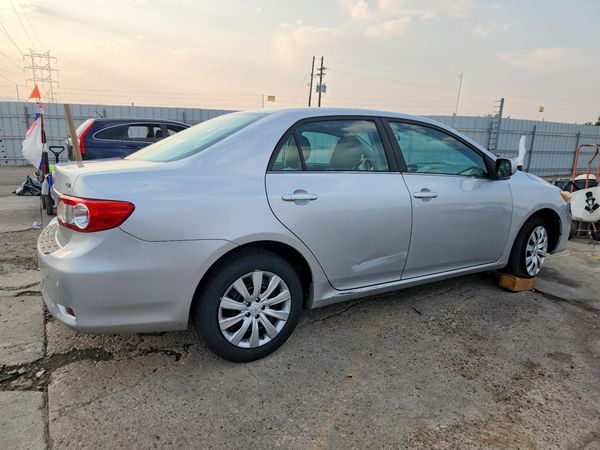 2013 TOYOTA COROLLA