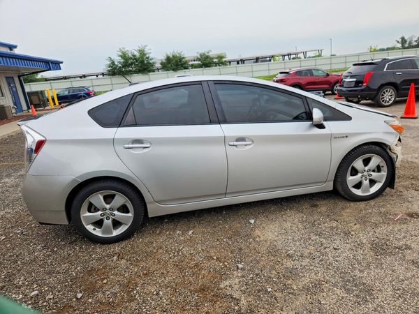 2015 TOYOTA PRIUS