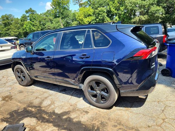 2019 TOYOTA RAV4 XSE HV 4WD