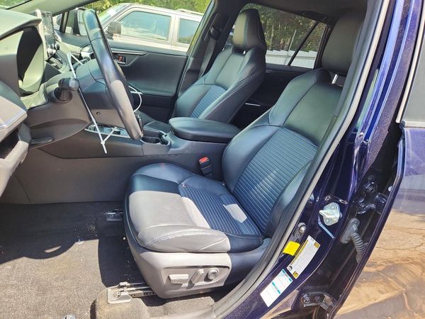 2019 TOYOTA RAV4 XSE HV 4WD