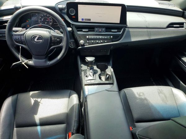 2024 LEXUS ES 300H