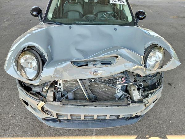 2016 MINI COOPER