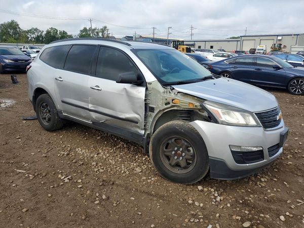 2017 CHEVROLET TRAVERSE LS