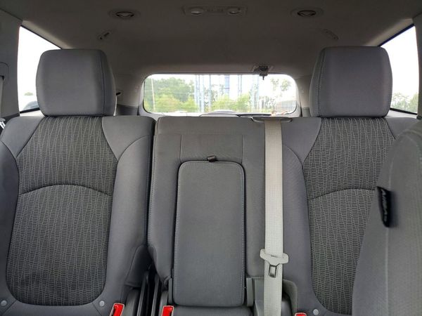 2017 CHEVROLET TRAVERSE LS