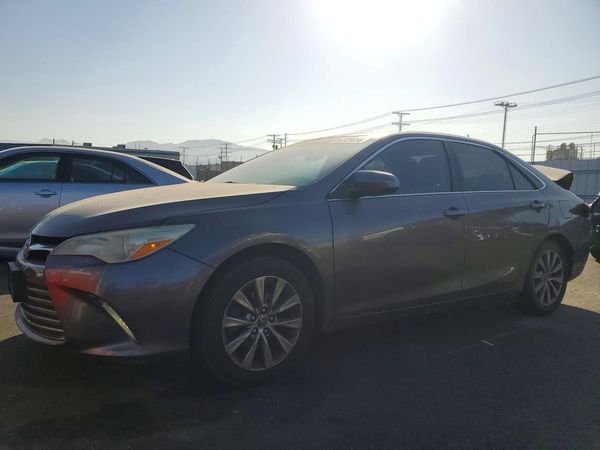 2015 TOYOTA CAMRY