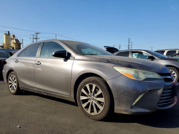 2015 TOYOTA CAMRY