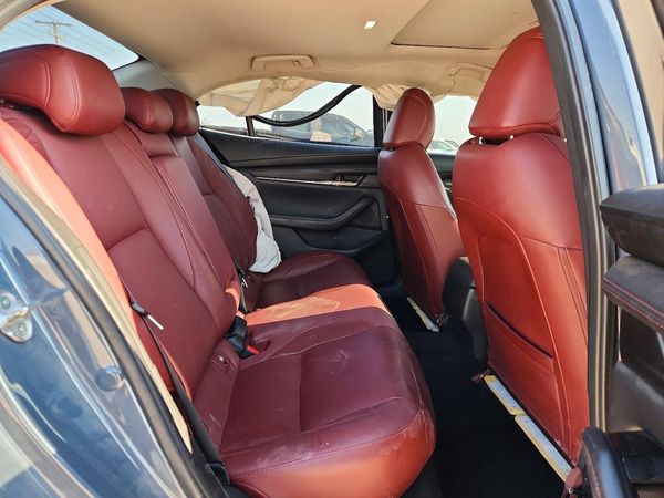 2024 MAZDA 3 Preferred Package