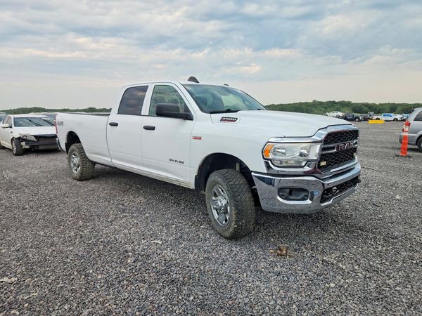 2022 RAM 2500 TRADESMAN CREW CAB 4X4
