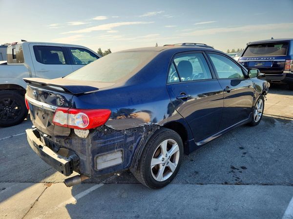 2012 TOYOTA COROLLA