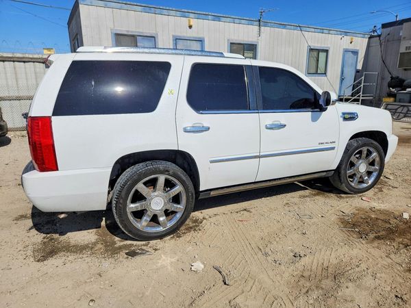 2012 CADILLAC ESCALADE Hybrid