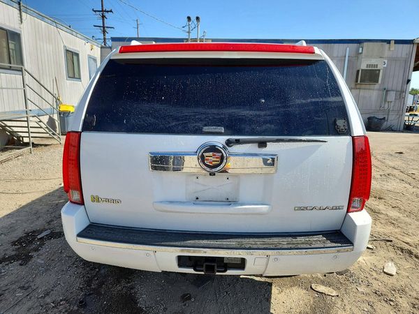 2012 CADILLAC ESCALADE Hybrid