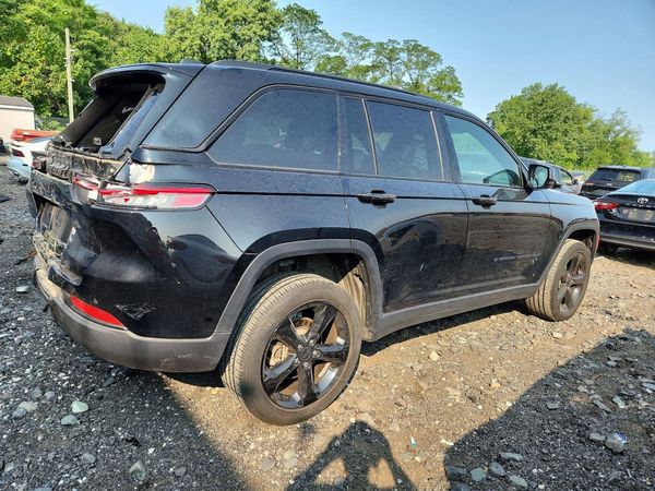 2024 JEEP GRAND CHEROKEE