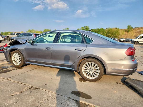 2017 VOLKSWAGEN PASSAT