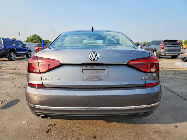 2017 VOLKSWAGEN PASSAT
