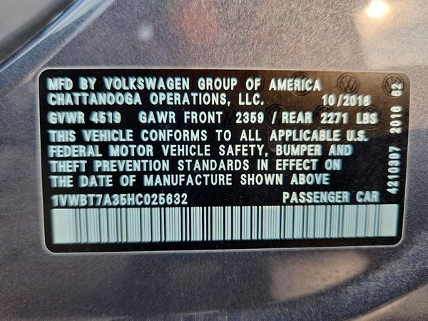 2017 VOLKSWAGEN PASSAT
