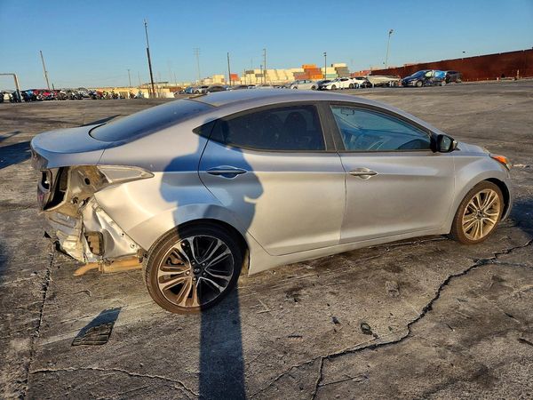2016 HYUNDAI ELANTRA