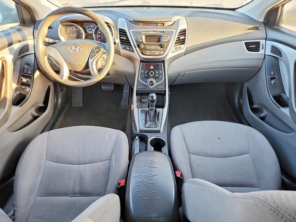 2016 HYUNDAI ELANTRA