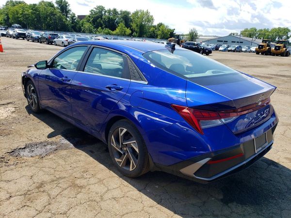 2024 HYUNDAI ELANTRA