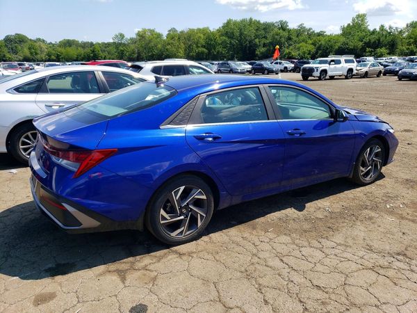 2024 HYUNDAI ELANTRA