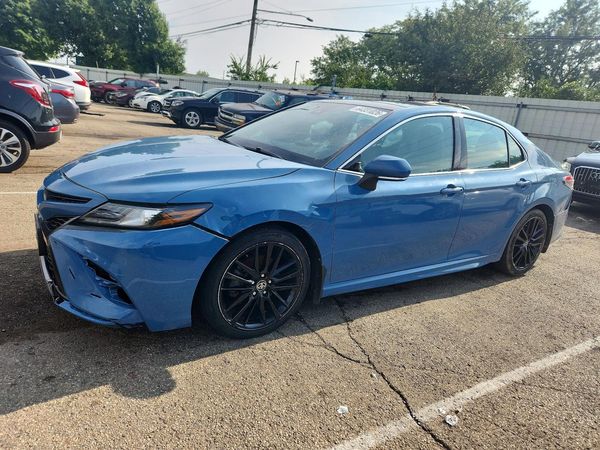 2023 TOYOTA CAMRY