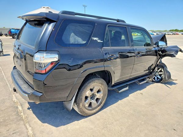 2020 TOYOTA 4RUNNER