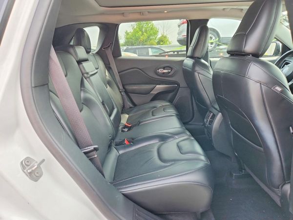 2019 JEEP CHEROKEE LIMITED 4X4