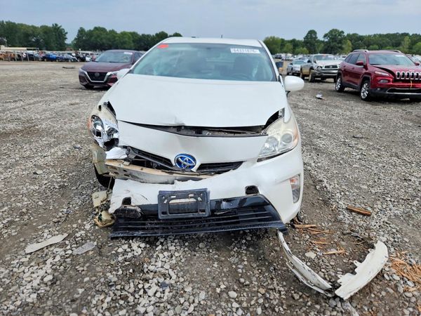 2015 TOYOTA PRIUS