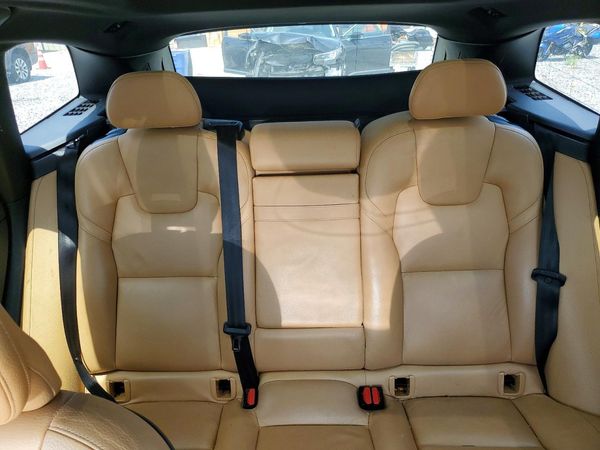2019 VOLVO XC60 Momentum
