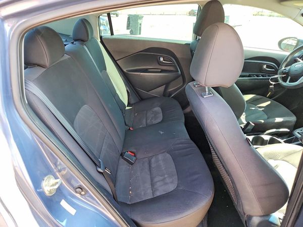 2016 KIA RIO LX A/T
