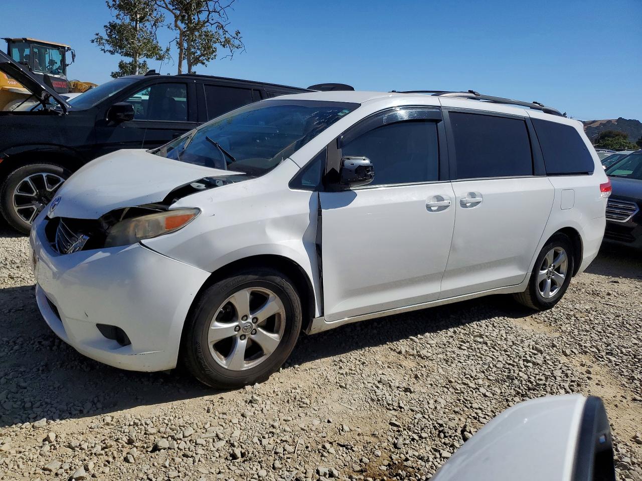 2013 TOYOTA SIENNA