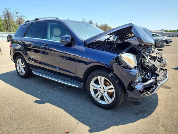 2014 MERCEDES-BENZ M-CLASS ML350 4-MATIC — Passenger 3/4