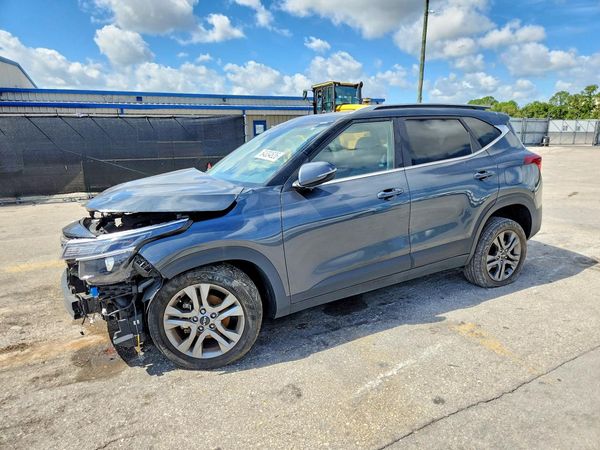 2023 KIA SELTOS S, Nightfall Edition — Front 3/4