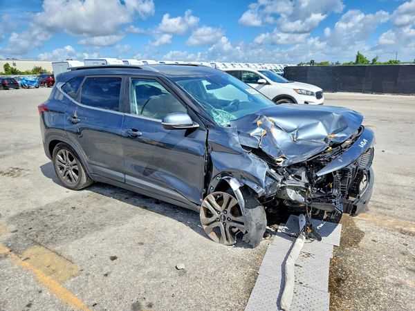 2023 KIA SELTOS S, Nightfall Edition — Passenger 3/4