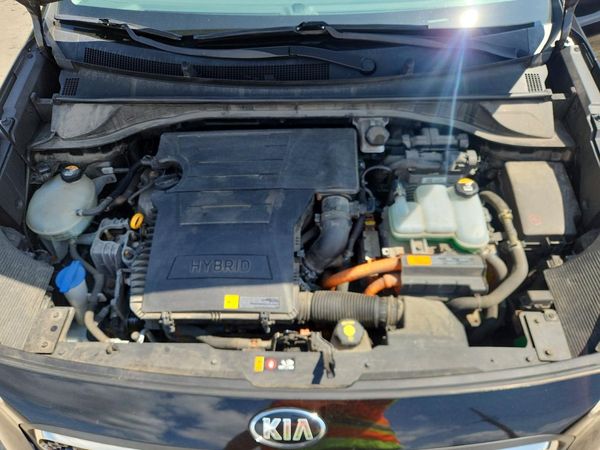 2017 KIA NIRO FE / LX / LX Tech