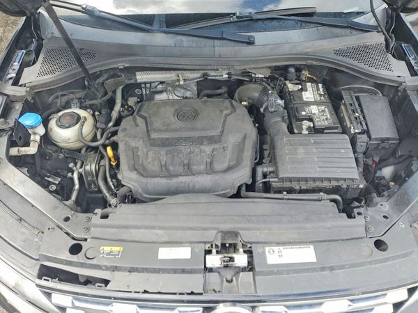2020 VOLKSWAGEN TIGUAN SE, SEL